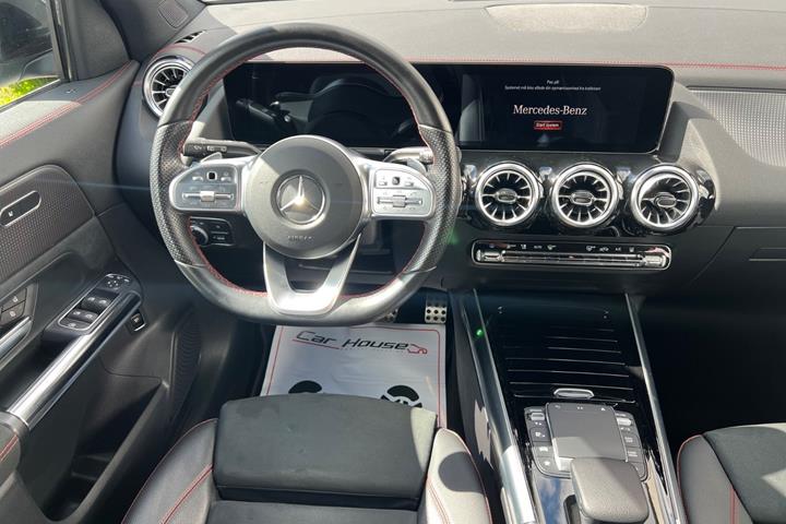 Sølv Mercedes EQA250 fra 2022