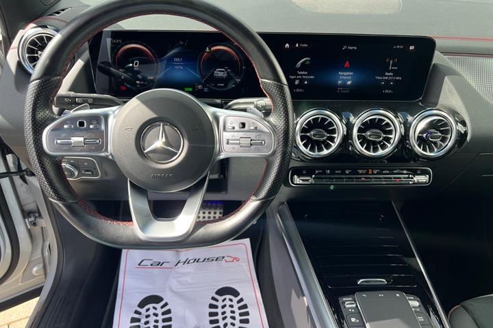 Sølv Mercedes EQA250 fra 2022