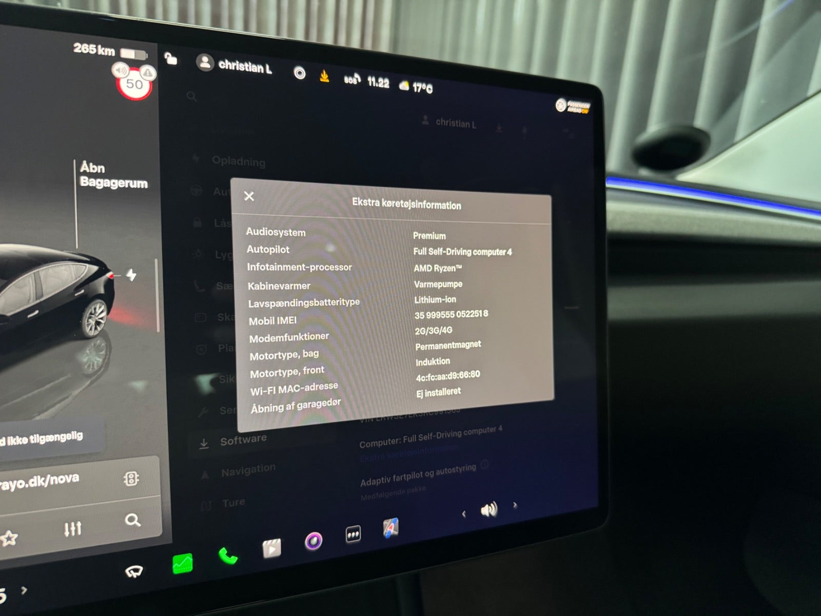 Sort Tesla Model 3 fra 2024