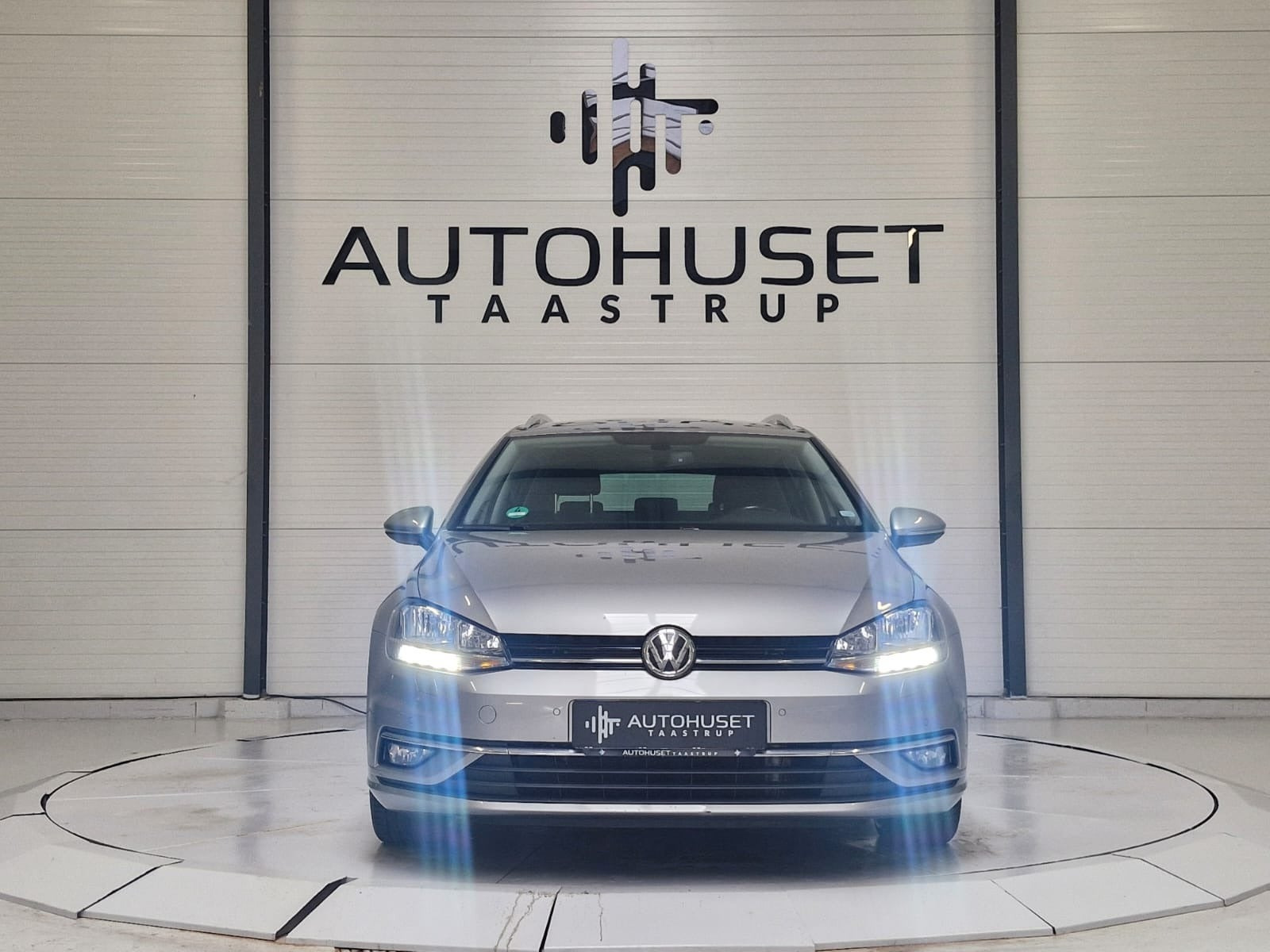 Sølv VW Golf VII fra 2019