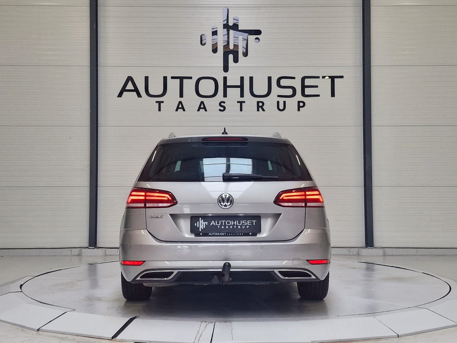 Sølv VW Golf VII fra 2019