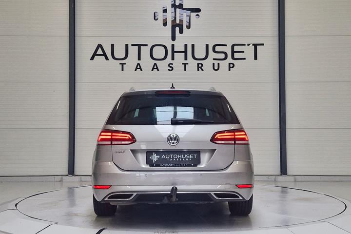 Sølv VW Golf VII fra 2019