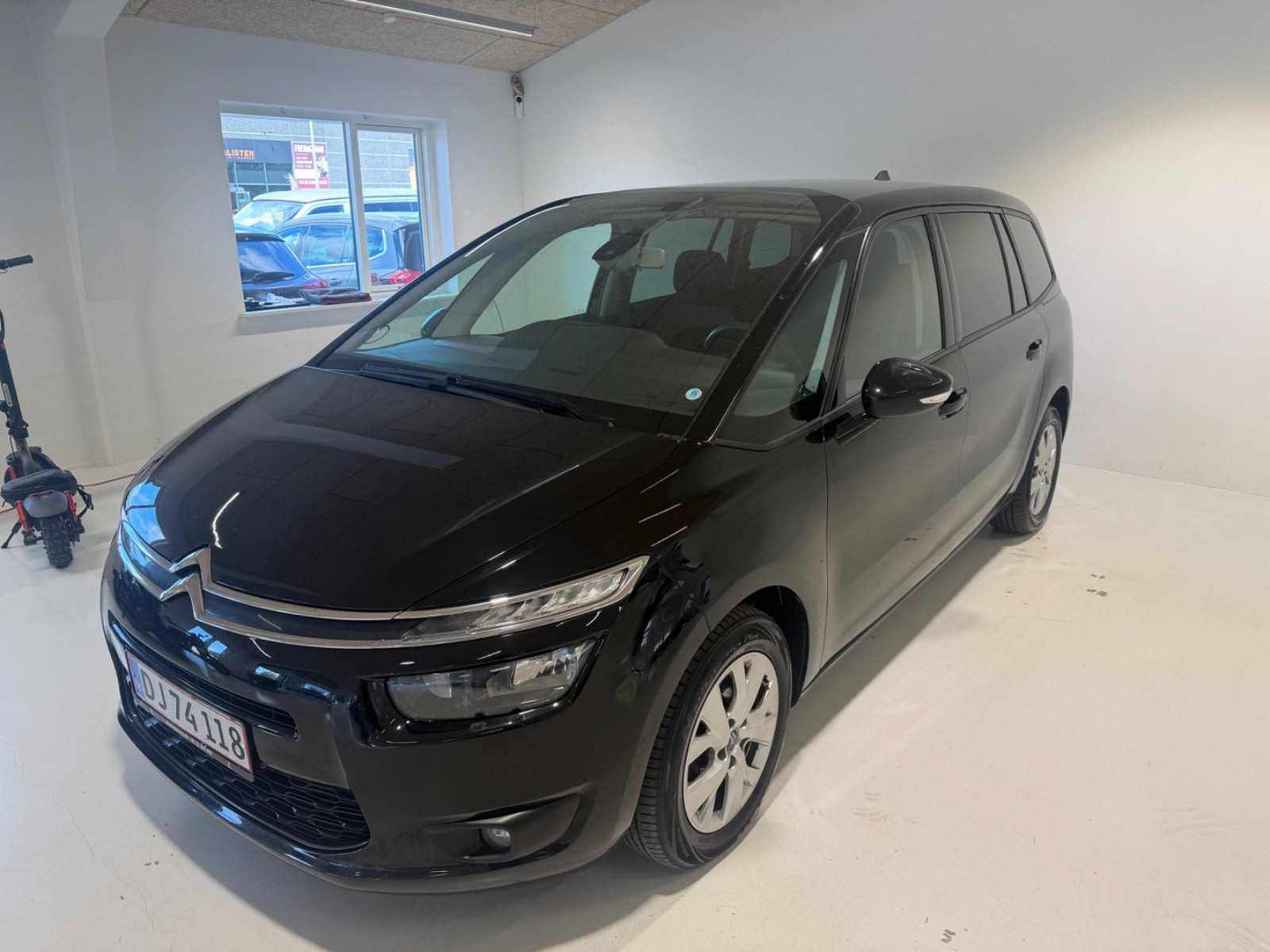 Sort Citroën Grand C4 Picasso fra 2016