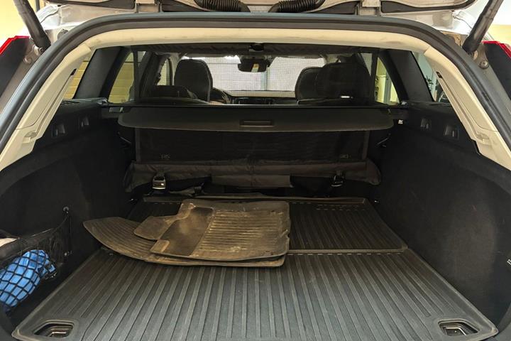 Orange Volvo V60 fra 2021