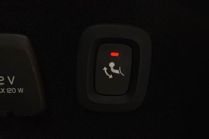 Orange Volvo V60 fra 2021