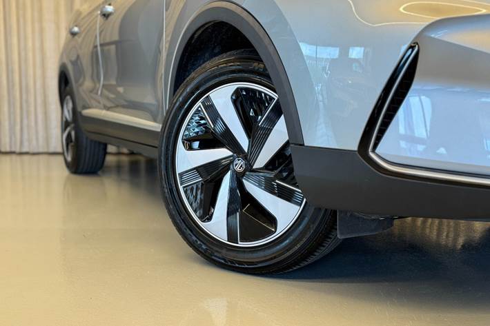 Sølv MG ZS fra 2024