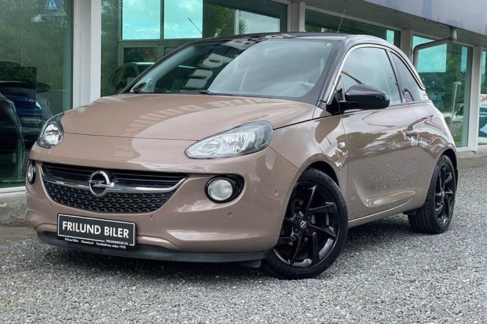 Brun Opel Adam fra 2013