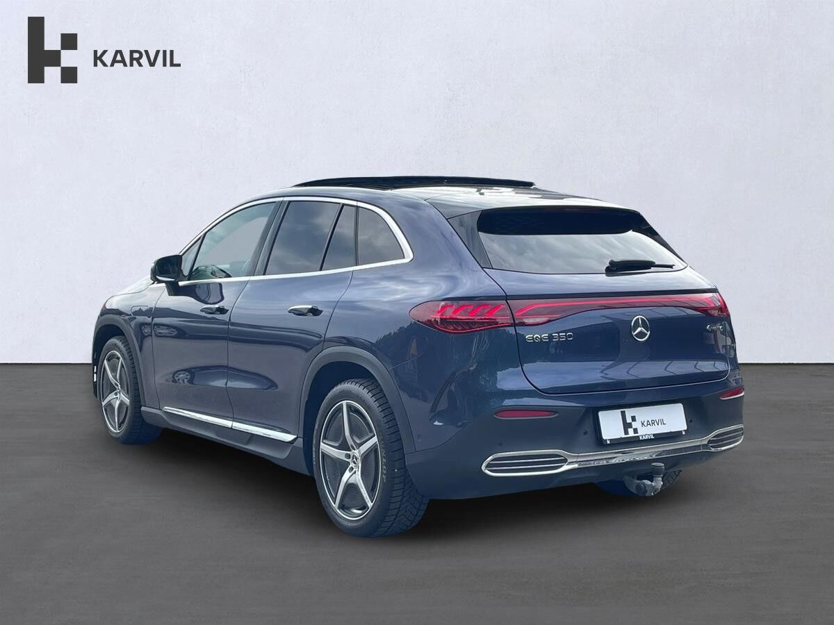 Blå Mercedes EQE350 SUV fra 2025