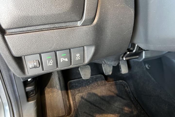 Sølv Honda Jazz fra 2016