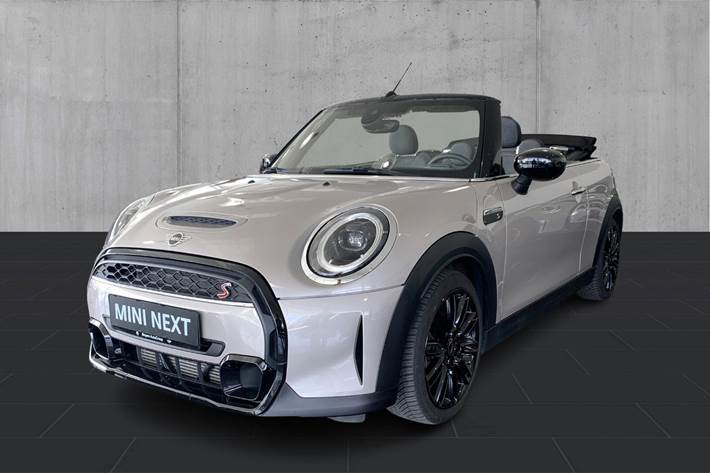 Grå Mini Cooper S fra 2023