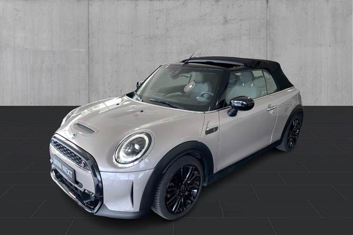 Grå Mini Cooper S fra 2023