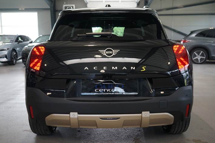Sort Mini Aceman SE fra 2025