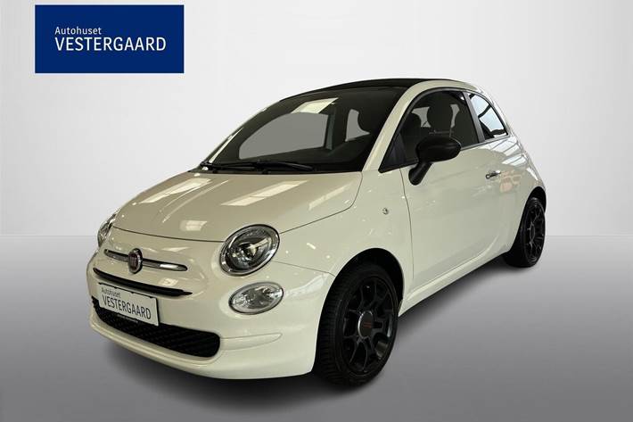 Beige Fiat 500C fra 2023