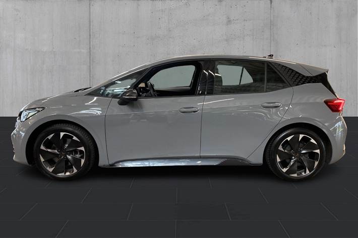 Grå Cupra Born fra 2024