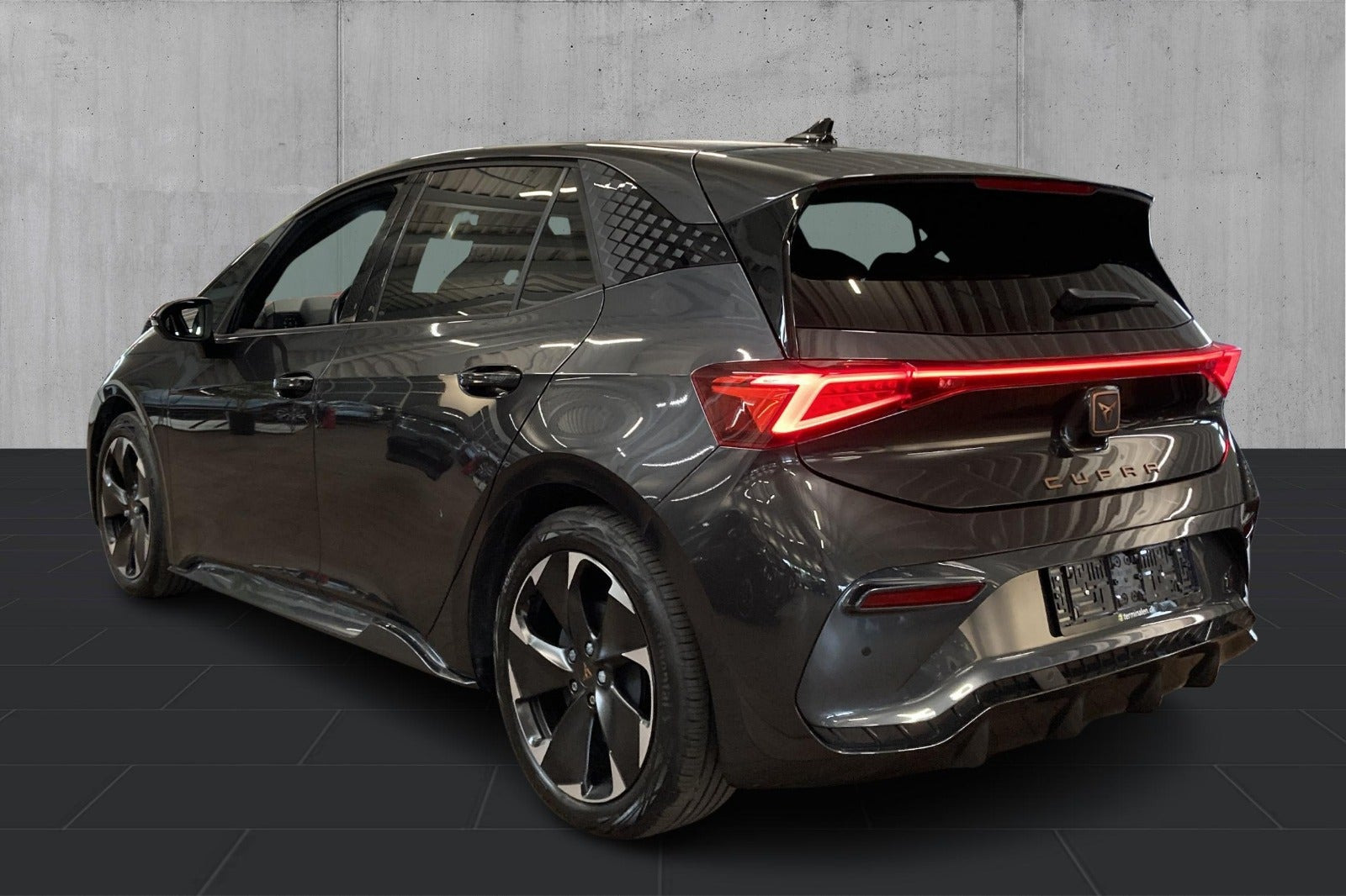 Sort Cupra Born fra 2024