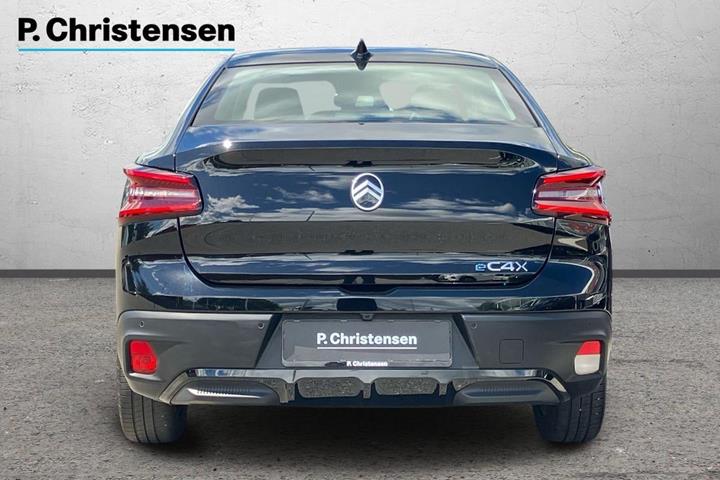 Sort Citroën ë-C4 X fra 2025