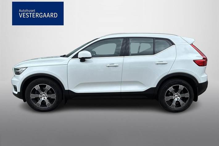 Hvid Volvo XC40 fra 2021