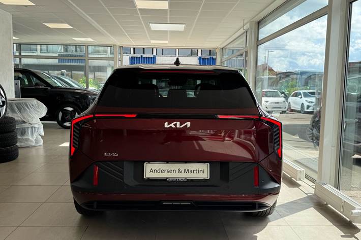 Rød Kia EV4 fra 2026
