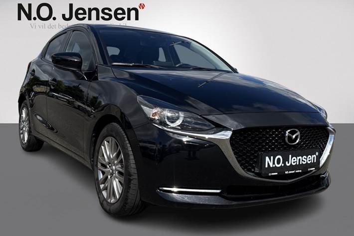 Sort Mazda 2 fra 2022 set udefra
