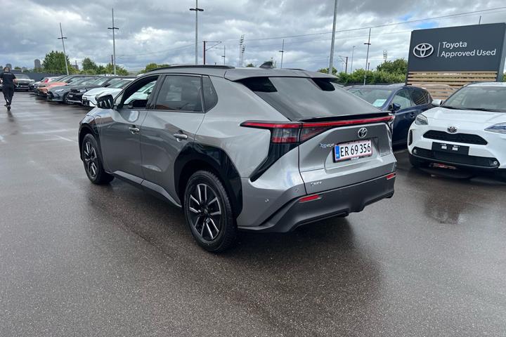 undefined Toyota BZ4X fra 2026