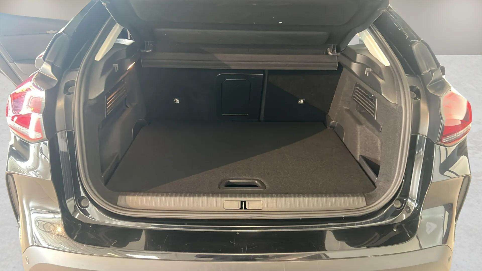 Sort Citroën C4 fra 2022