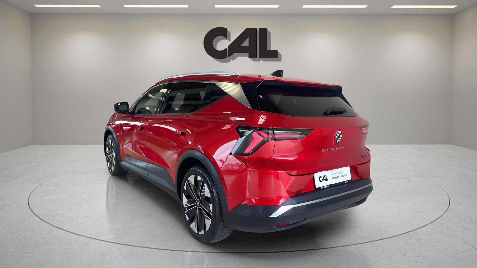 Rød Renault Scénic fra 2024