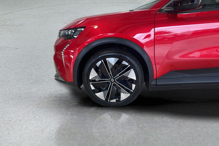 Rød Renault Scénic fra 2024