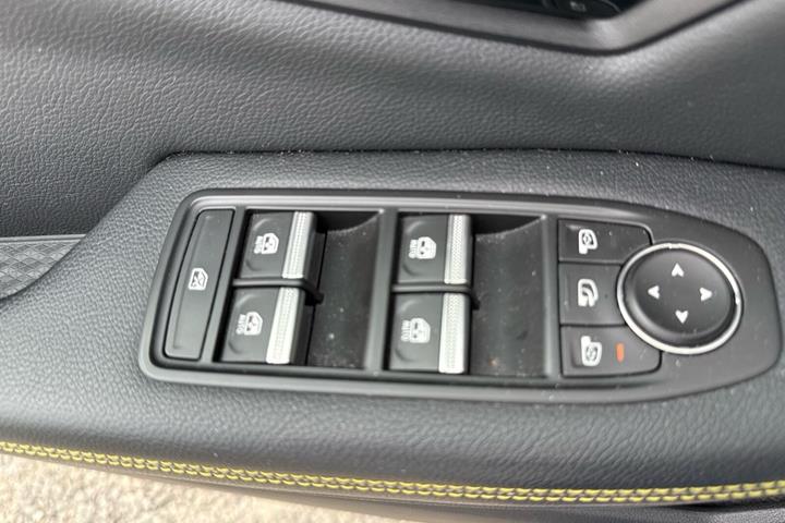 Hvid Renault Mégane fra 2024