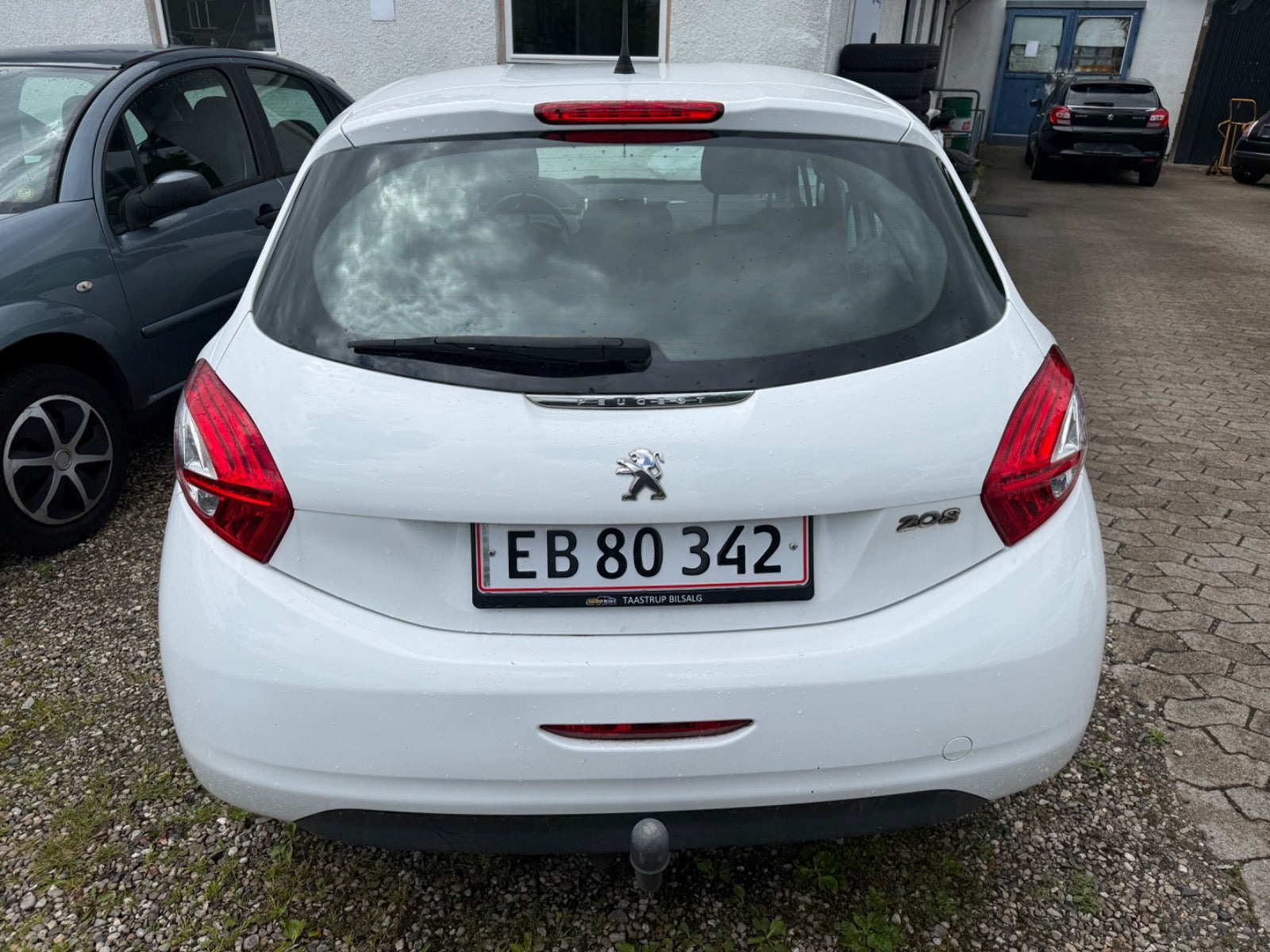 Hvid Peugeot 208 fra 2012