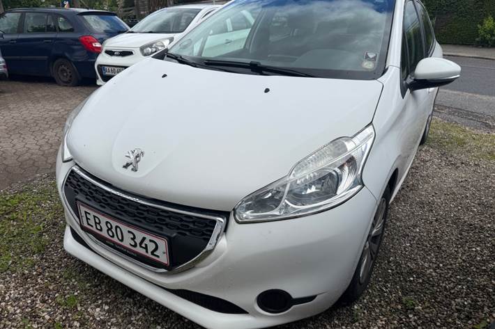 Hvid Peugeot 208 fra 2012