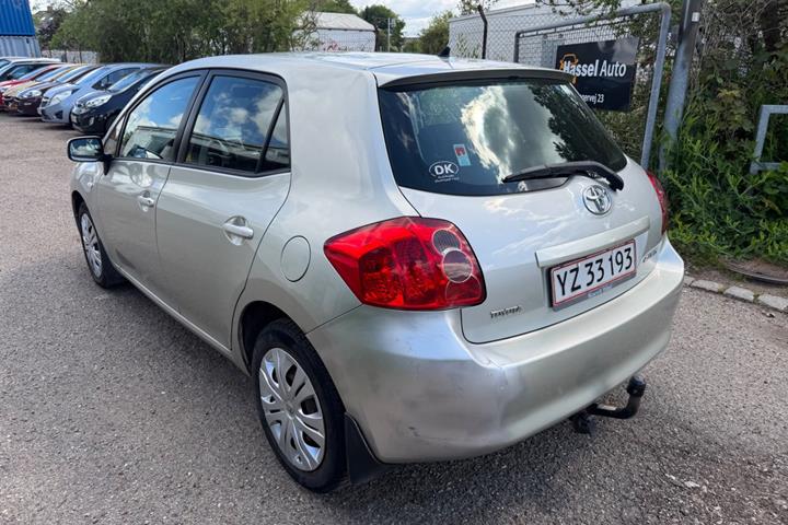 undefined Toyota Auris fra 2008