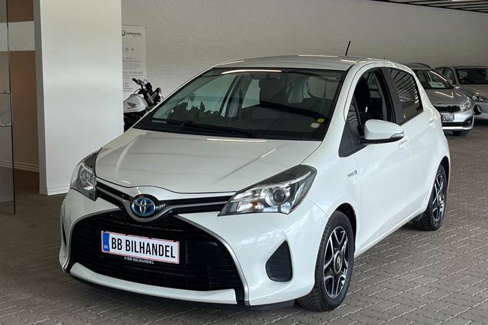 undefined Toyota Yaris fra 2015