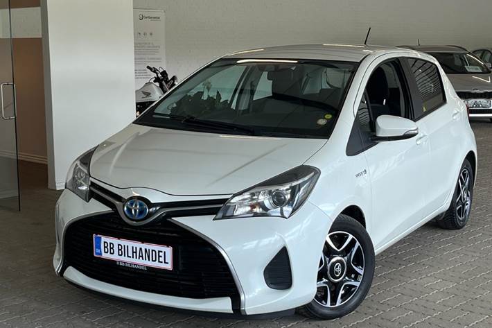 undefined Toyota Yaris fra 2015