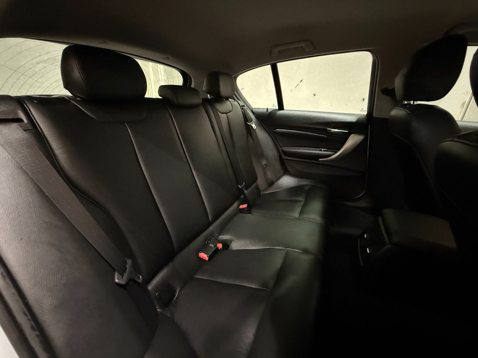 undefined BMW 118i fra 2014