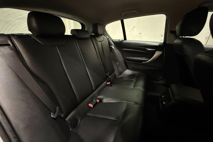 undefined BMW 118i fra 2014