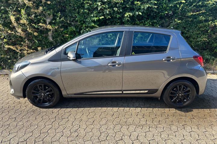 undefined Toyota Yaris fra 2017