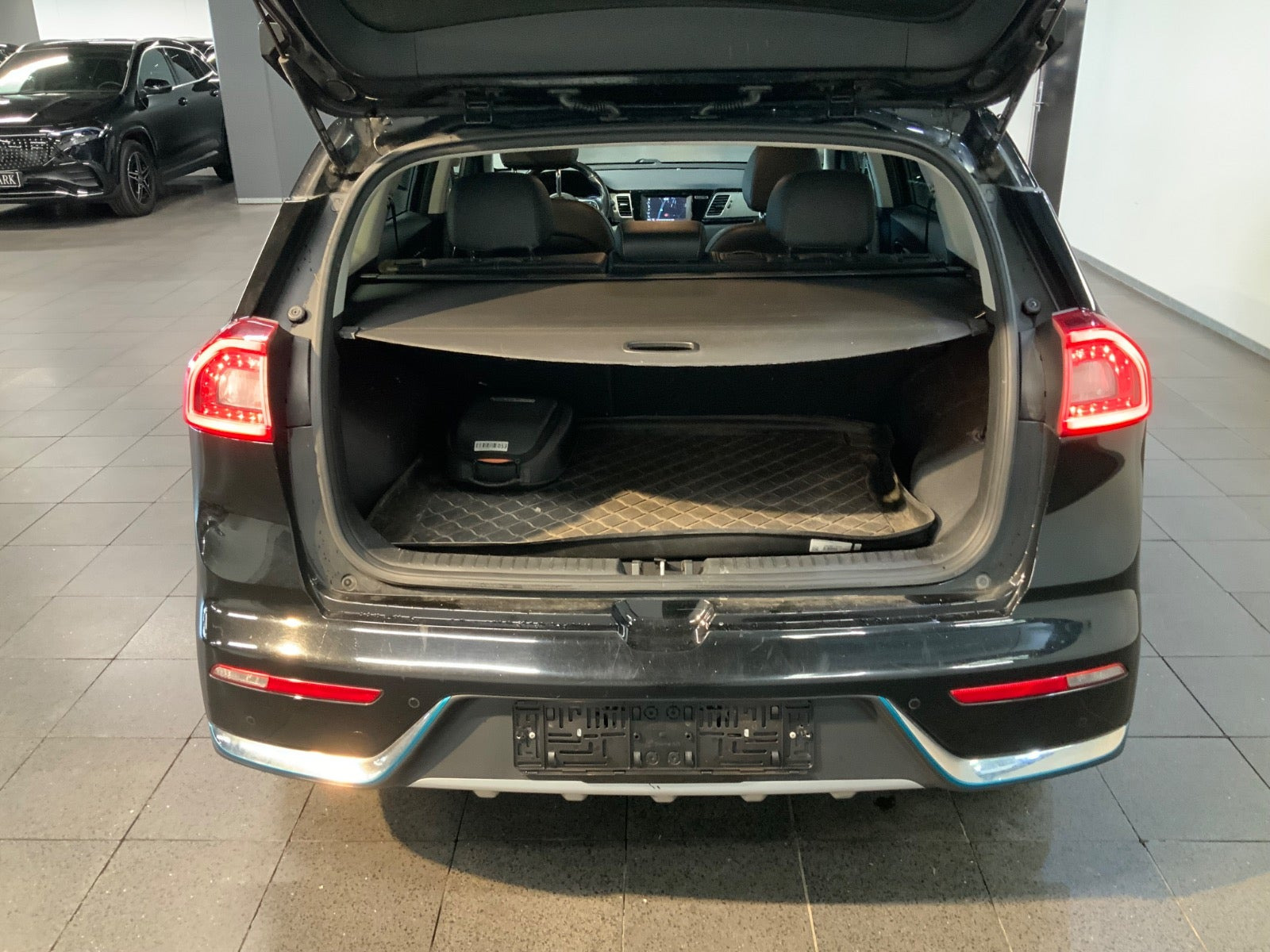 Sort Kia Niro fra 2018
