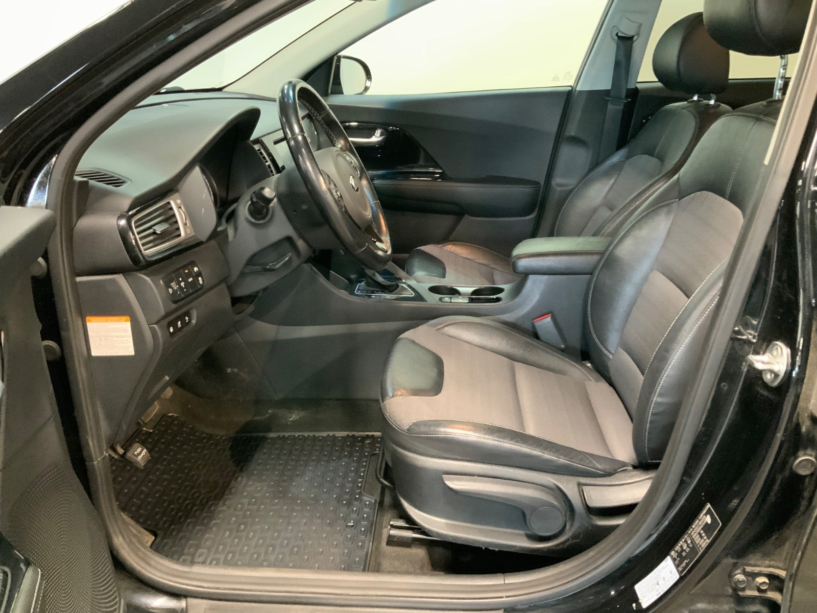 Sort Kia Niro fra 2018
