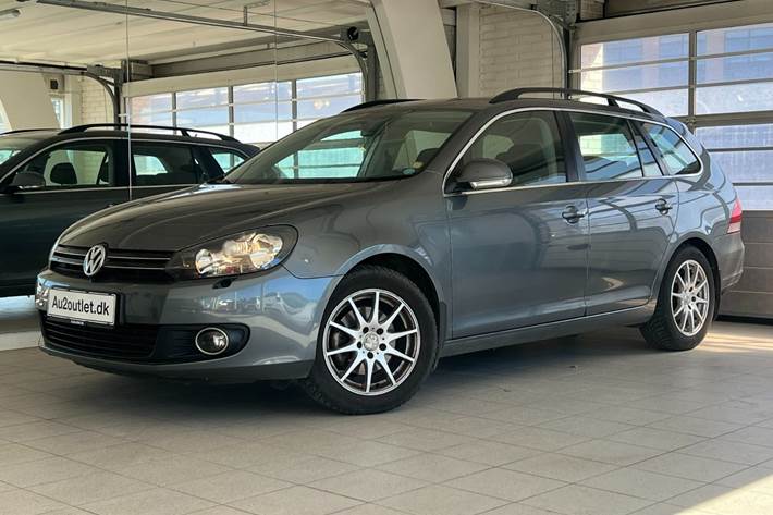 Grå VW Golf VI fra 2010
