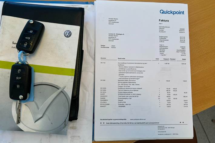 Grå VW Golf VI fra 2010