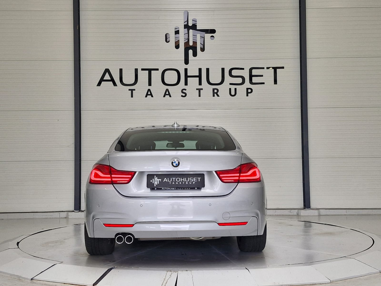 Sølv BMW 420i fra 2019