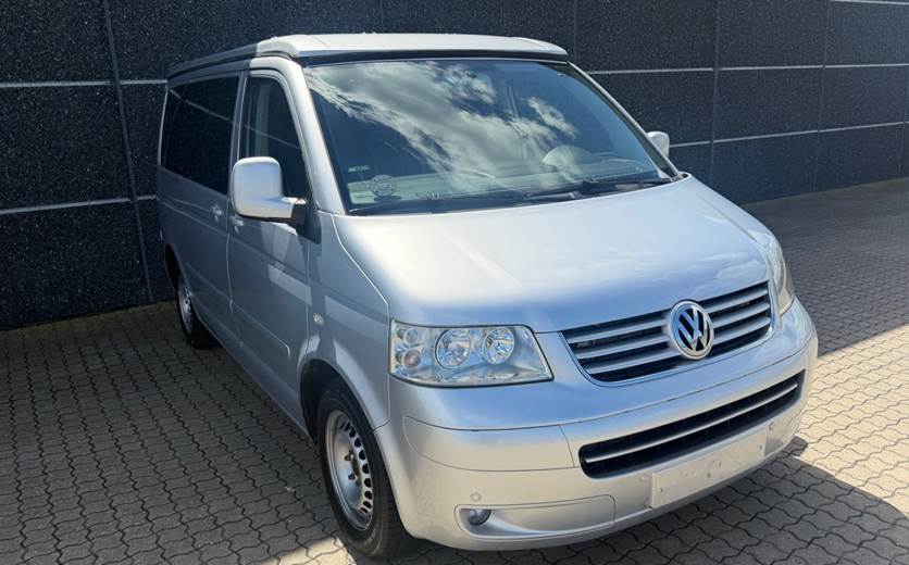 VW Multivan 2,5 TDi 174 Highline Tiptr.