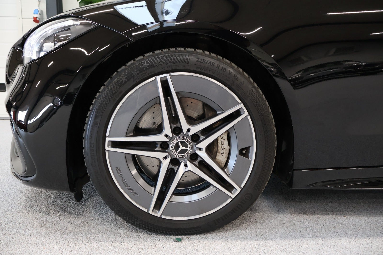 Sort Mercedes C220 d fra 2022