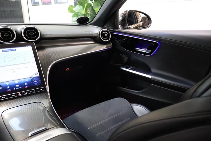 Sort Mercedes C220 d fra 2022