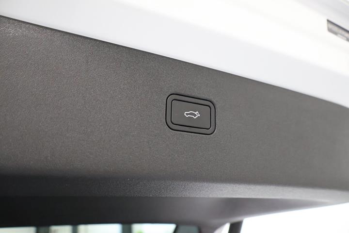 Hvid Volvo EX30 fra 2024