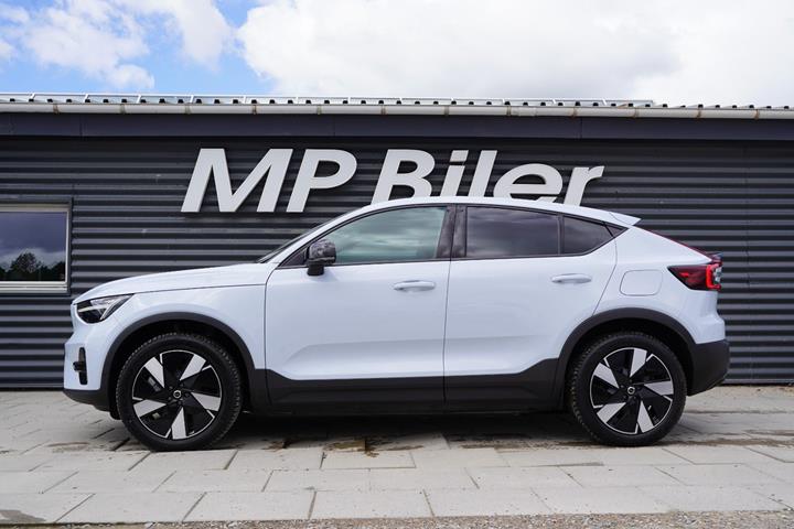 Blå Volvo C40 fra 2024
