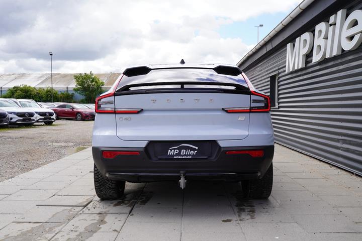 Blå Volvo C40 fra 2024