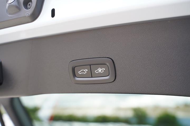 Blå Volvo C40 fra 2024