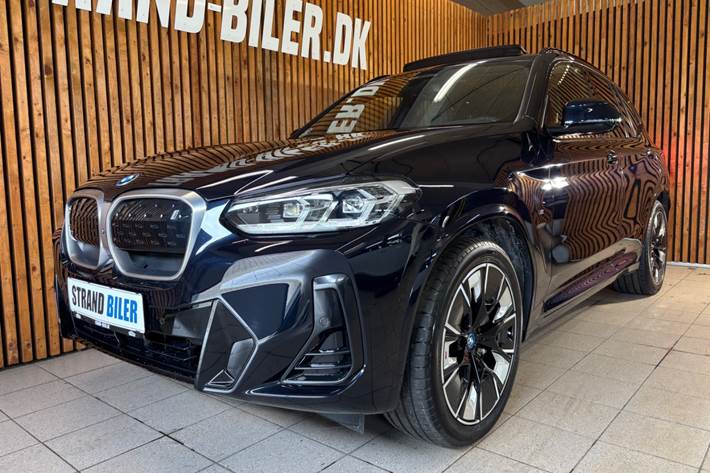 Sort BMW iX3 fra 2023
