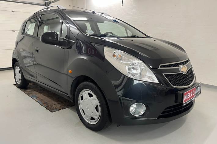 Sort Chevrolet Spark fra 2010